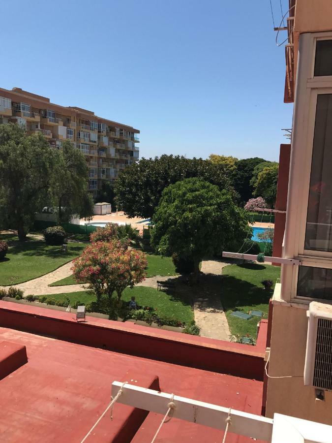Estudio Gamonal Benalmadena Bagian luar foto